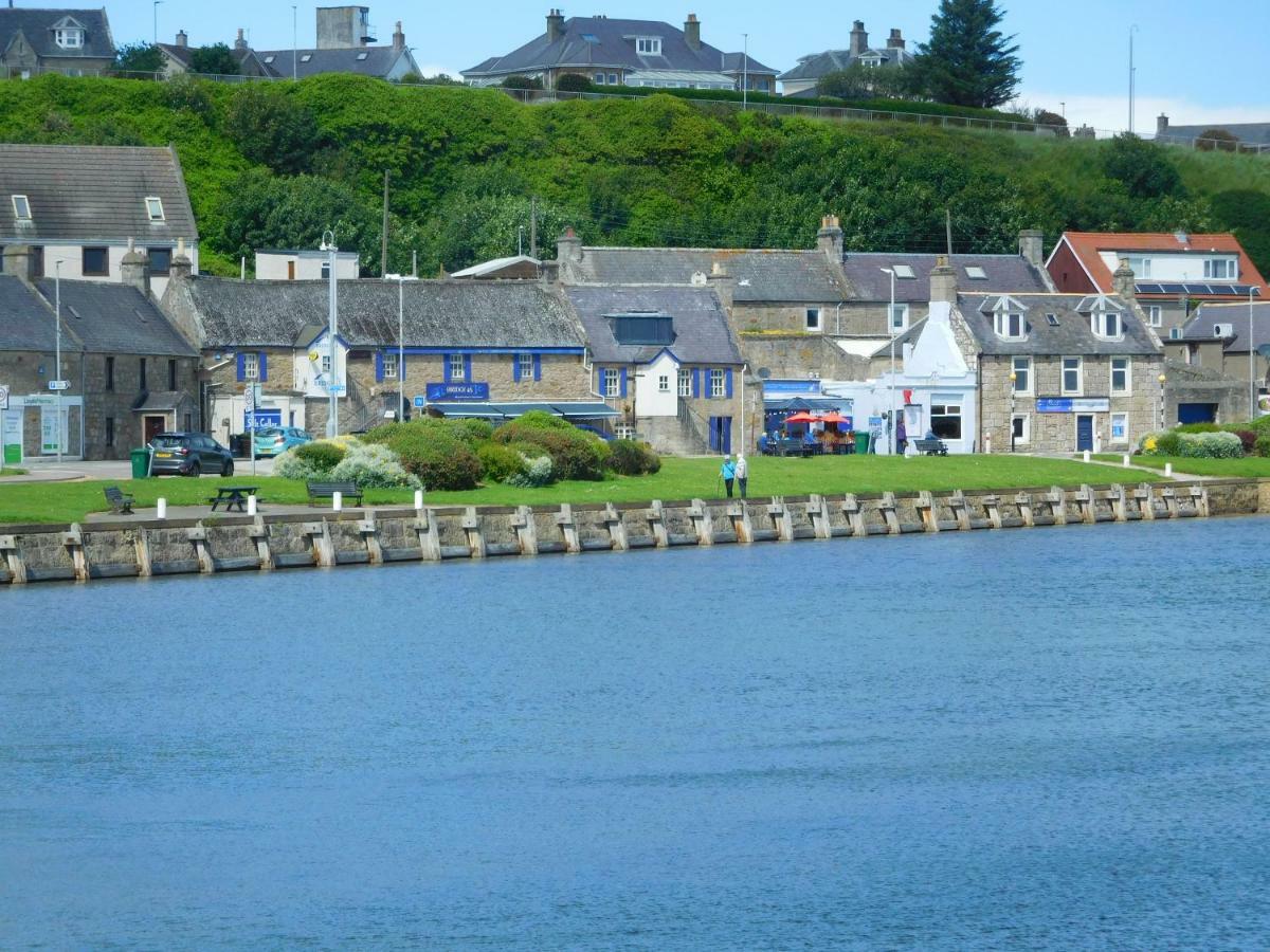 Welcomehouse Close To East Beach, Shops, Restaurants And Raf Base Villa Lossiemouth Exterior photo